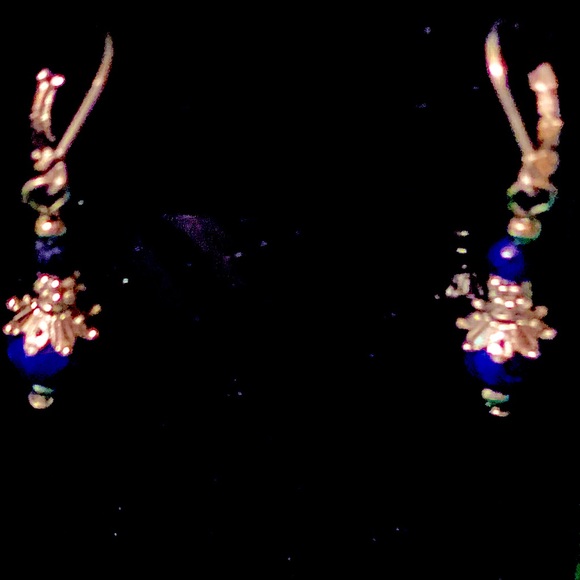 Beautiful earrings made w/'blue lapis beads!! - Picture 5 of 6